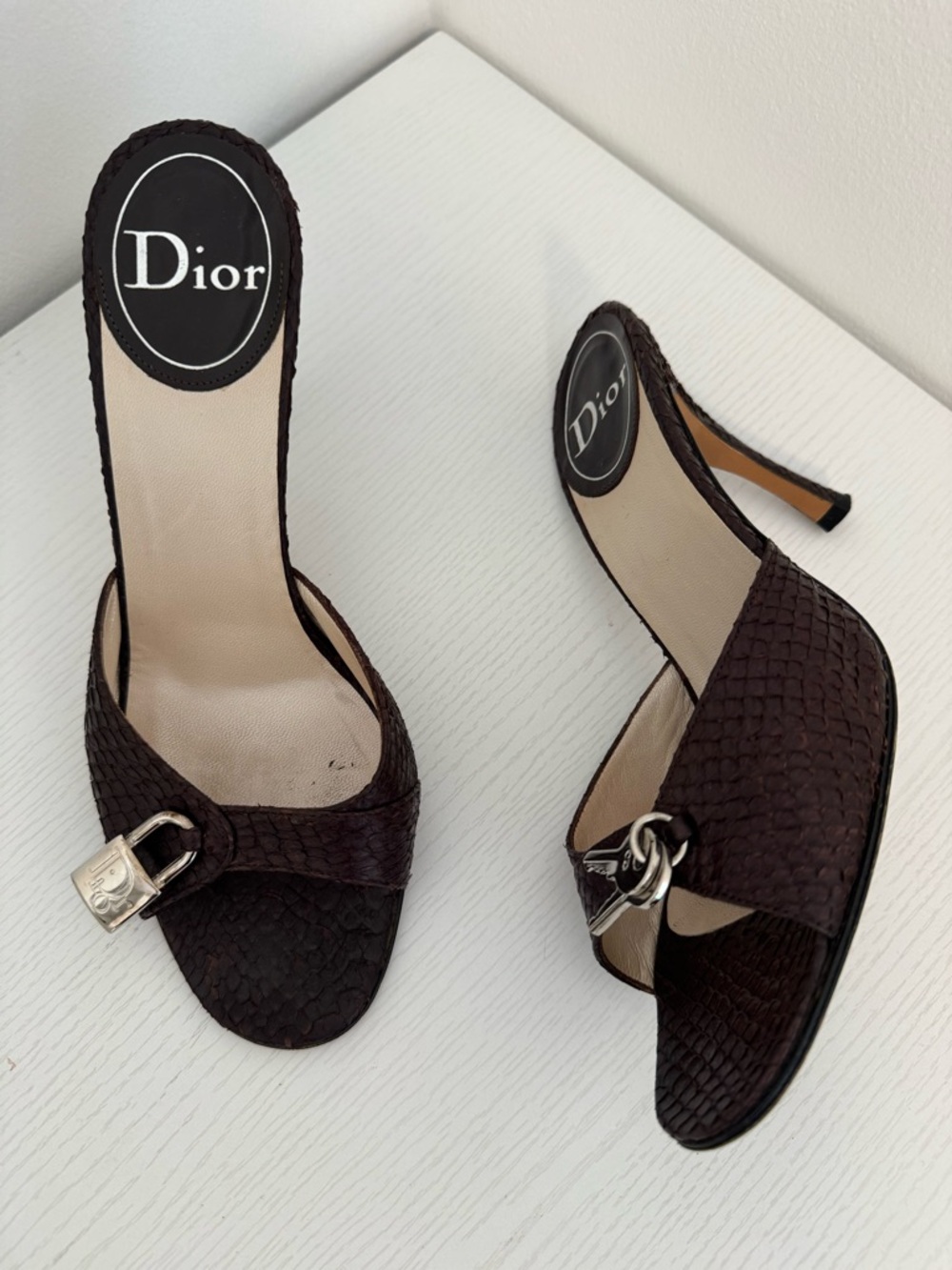 Dior Galliano SS 2003 Vintage Lock & Key Python Mule Heels Brown Y2K Mules 38 - Picture 2 of 15
